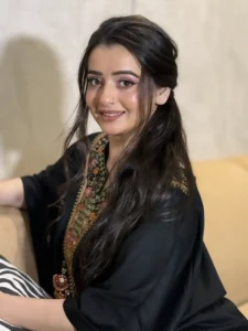 chahat-pandey age