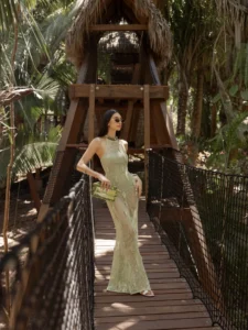  Alanna Panday Biography 